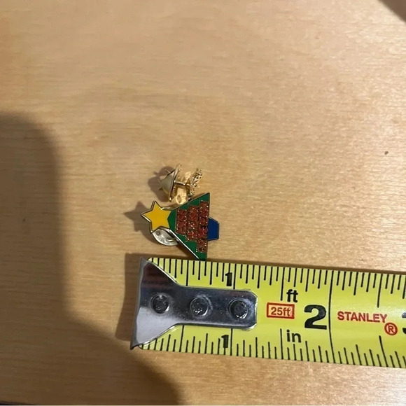 Jesus is the Reason for the Season Lapel Pin Christmas Tree And Small Angel - Picture 7 of 8